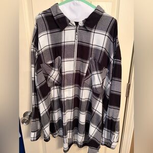 Maurices Black and White Plaid Light Weight Flannel